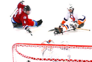 Mark Weimer는 여러 슬레드 하키 챔피언십을 수상하며 Colorado Adaptive Sports Foundation의 Hall of Fame에 입성하게 되었습니다.