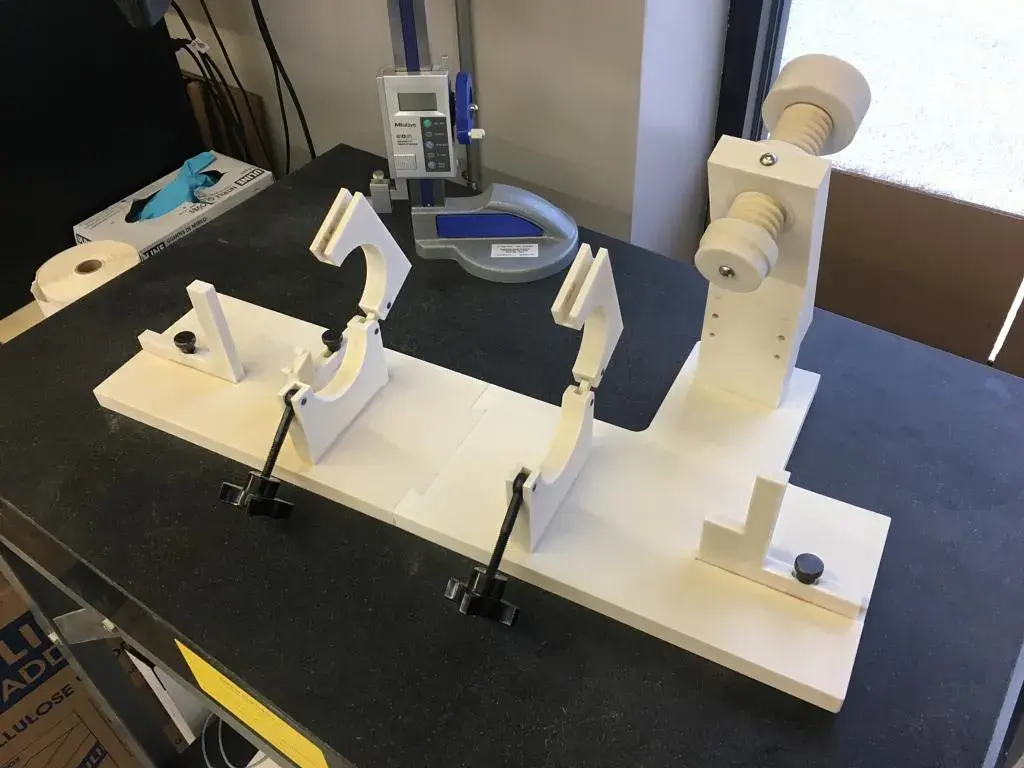 Rapid Application Group이 SLS 프린팅한 용접용 고정 장치