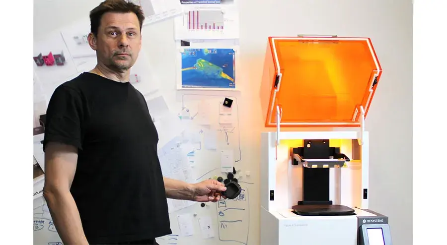 Splitvision은 북유럽 산업 디자인 업체로 Figure 4 3D 프린팅 기술을 채택했습니다.