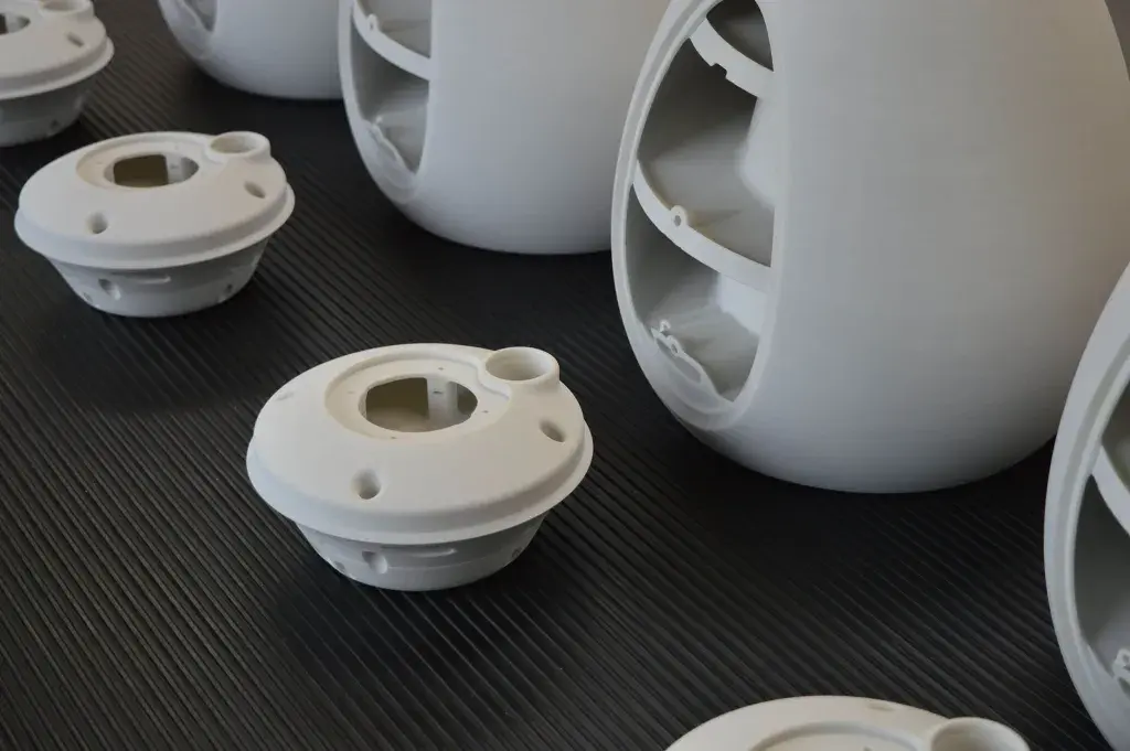 SLS 기술로 프린트된 HYLIXA 라우드스피커 구성품