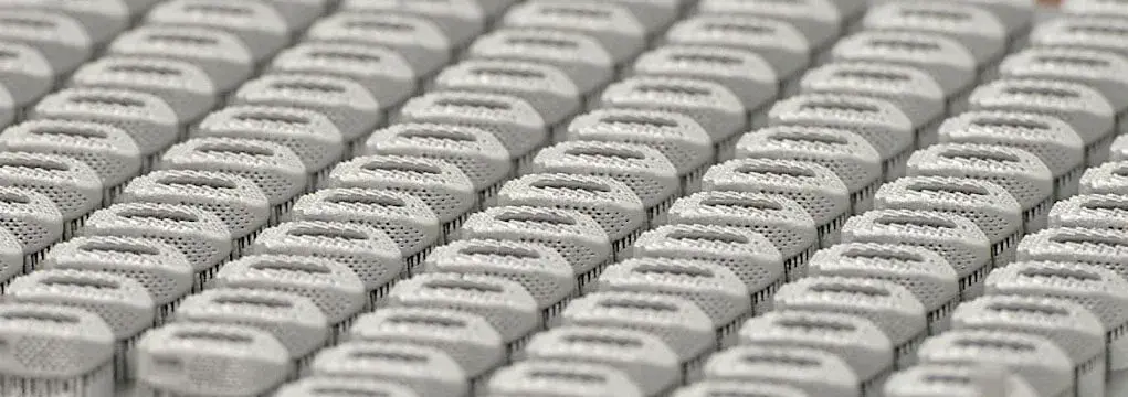 rms에서 3D 프린팅 척추 이식물의 생산 증강