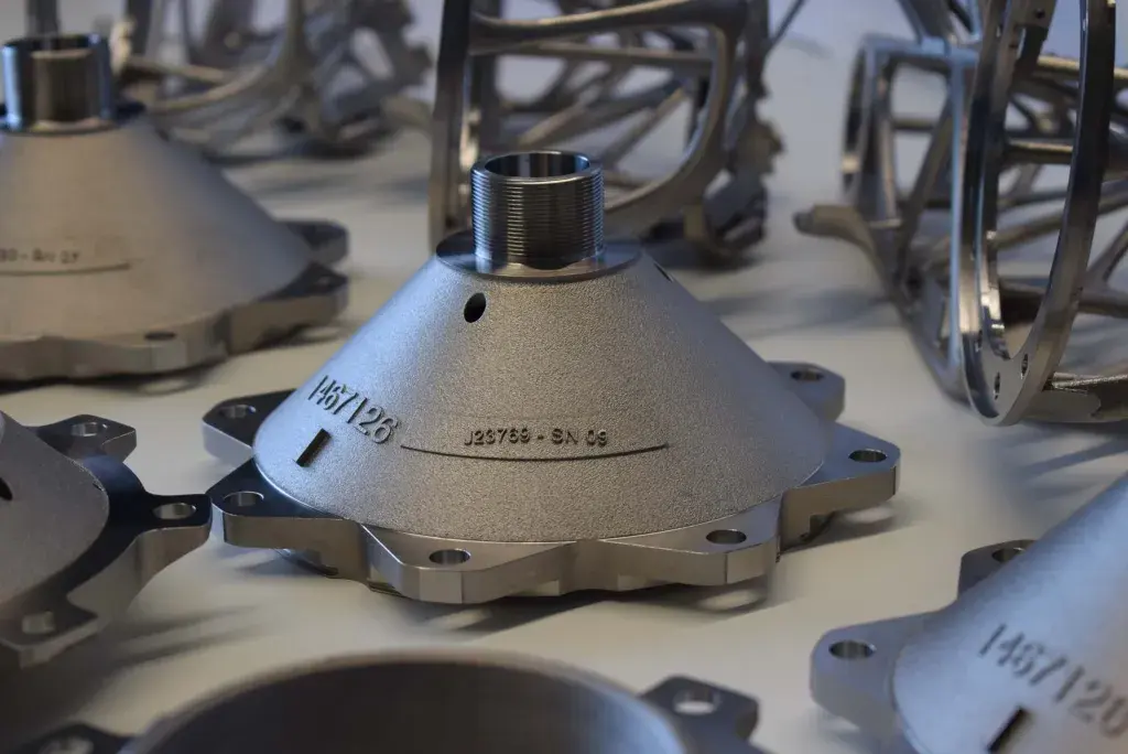 Thales Alenia Space ETHM 구성품을 근접 촬영한 사진