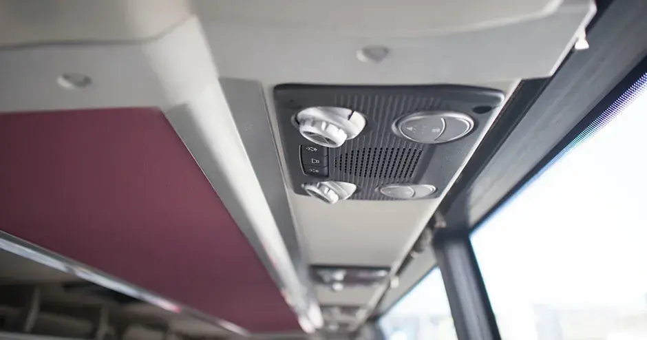 차량 내 다기능 오버헤드 승객 편의 제어 패널