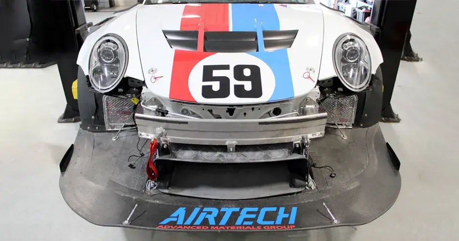 Airtech와 Brumus가 자동차를 키웁니다.